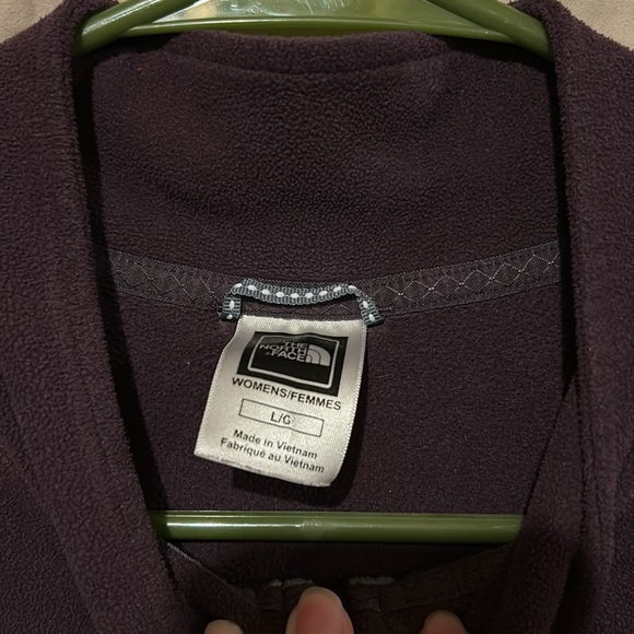 North  face long sleeve ￼ - Picture 3 of 3